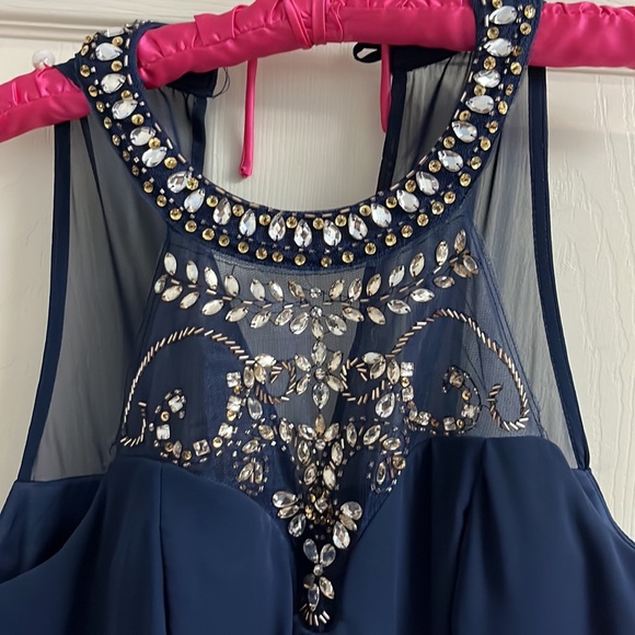 B Darlin 9/10 juniors short formal dress, navy - Picture 3 of 5